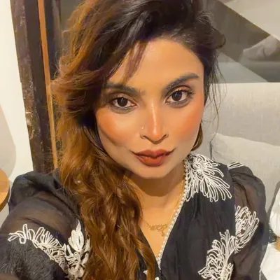 Farida Shaikh ๐ง๐ปโโ๏ธูุฑูุฏุฉ ุงูุดูุฎ profile
