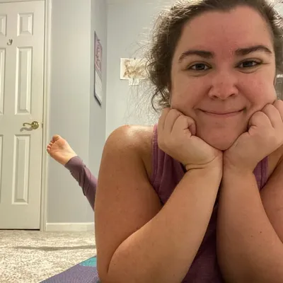 Nicole Folkert profile
