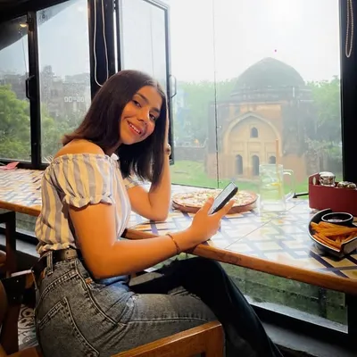 Riya Joshi 🌸 profile
