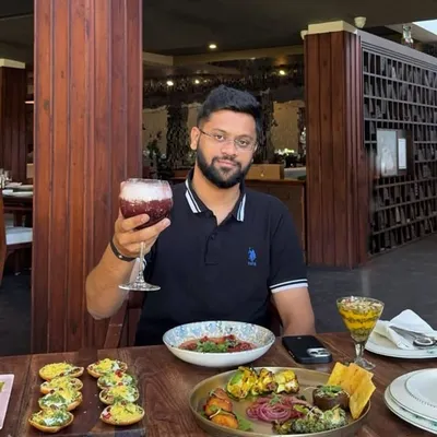 Yash V Patel | Food & Travel Influencer profile