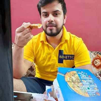 Delhi Food Blogger | Manan profile