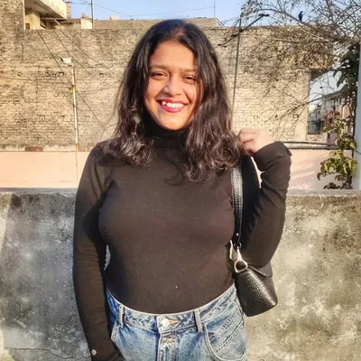 हर्षिता महाजन profile
