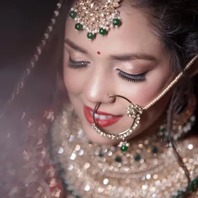 SHREYA profile