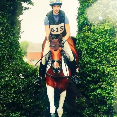 Lucy Robinson profile