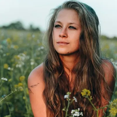 Marie | outdoors x travel x adventure profile