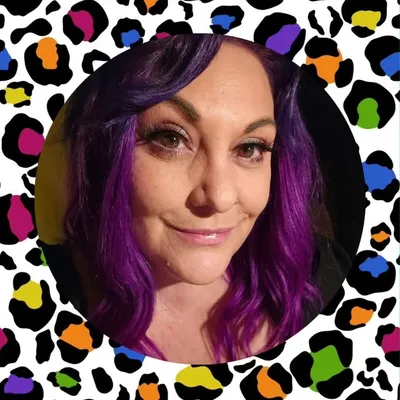 Beccy @ Forever Raucous profile