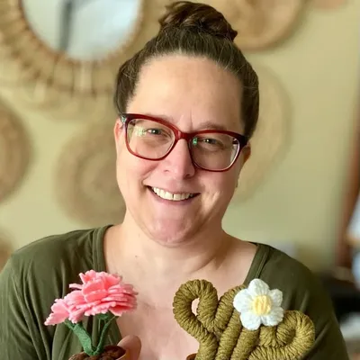 Brenda / ForgetBknot/ Handmade Forever Flowers profile