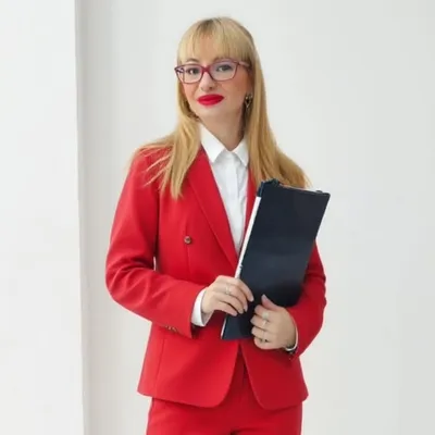 Курси манікюру• Київ• Верхні форми• Інструкторський profile