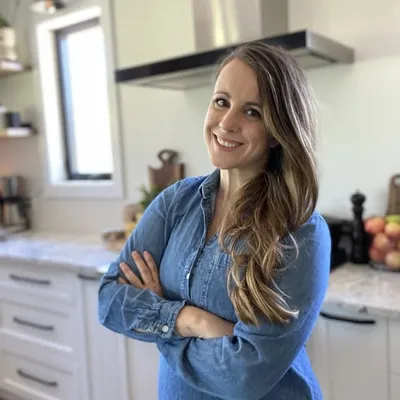 Steph Foster profile