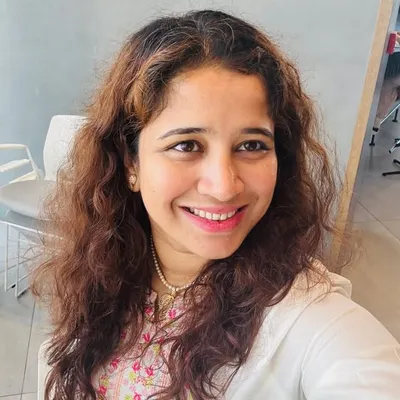 Shazia Haidery | Dubai Photographer & Visual Storyteller profile