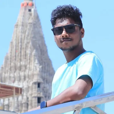 ❤ 🇼 🇦 🇰 🇪 -🇺 🇵_ தமிழன் 😎 profile