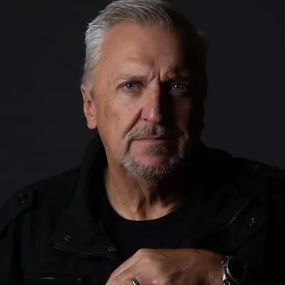 Richard Scott profile