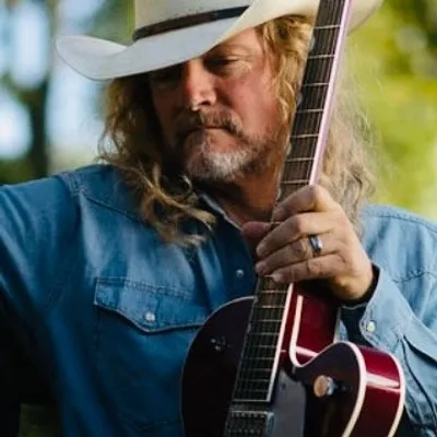 Frank Hannon profile