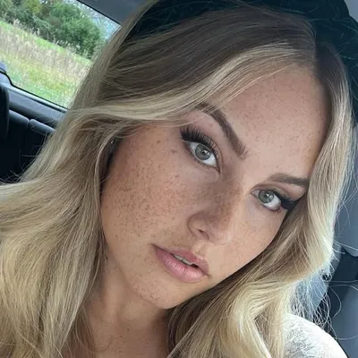 ๐๐ฅ๐๐ก๐ญ๐ ๐๐ข๐๐ก profile