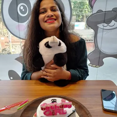 Akanksha || Food influencer profile