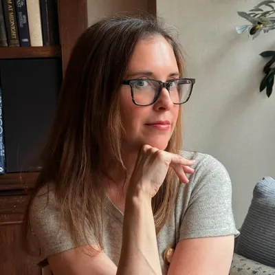Ashley Viola profile