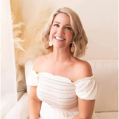 PAM SNYDER | Parenting & Sleep Educator | Trauma Certified profile