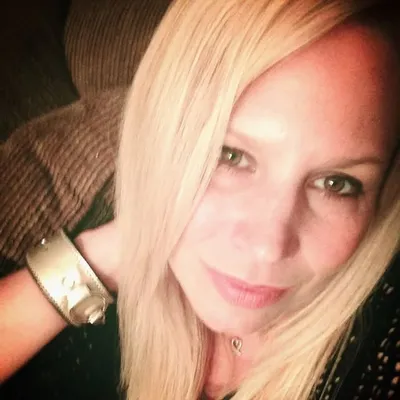 Kristin Rene Gratz profile