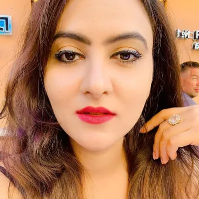 Dr. Shivani Aggarwal Astrologer profile