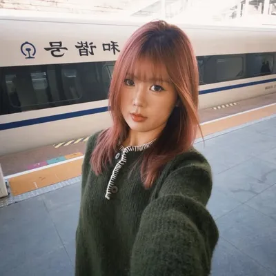 李玟萱 profile