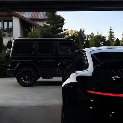 G63 Rolls Royce Porsche profile