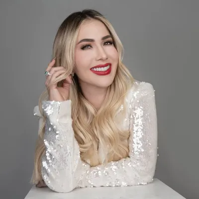 Gabriela Castañeda | Microblading profile