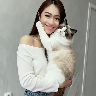 Gabrielle's Cat profile