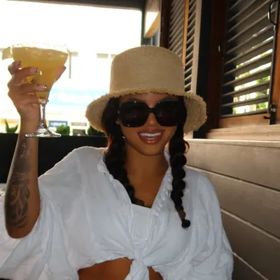 Gabrielle Gold | Soca Bby profile