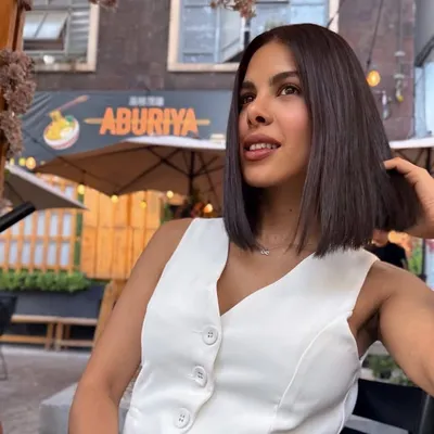 GABRIELA VALENCIA profile