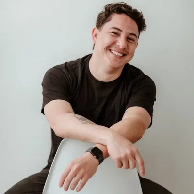 Daniel Oliveira profile