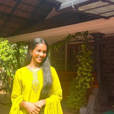 Gaurii🤎 profile