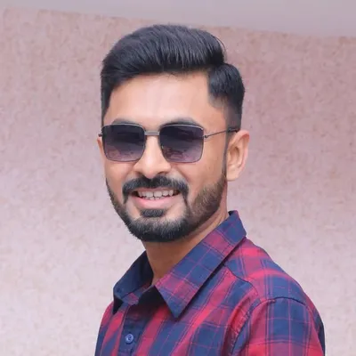 Gautam Gadhiya profile