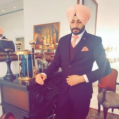 GAVIN SANDHU ๐ฌ profile