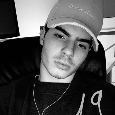 fan pageš¹ profile