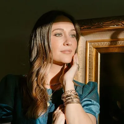 Danielle Miele profile