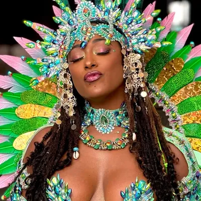 Genius from caribbean island 💫 profile