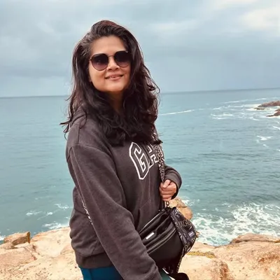 Amla Kamat Ghanekar profile