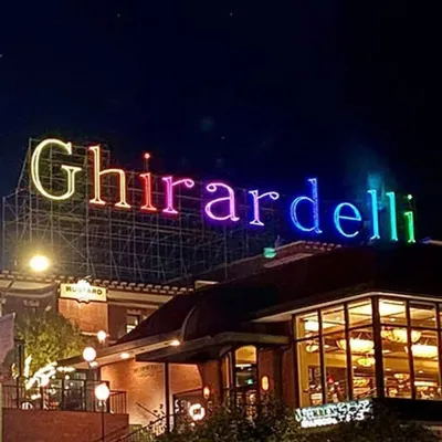 Ghirardelli Square profile