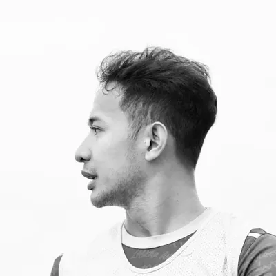 Gian Zola profile