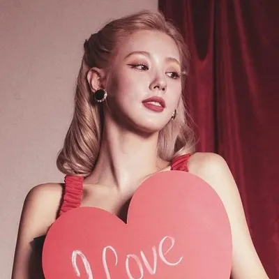 (G)I-DLE MIYEON (미연) profile