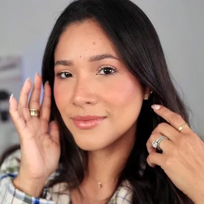 Gigi Hoyos | Toronto Beauty Creator profile