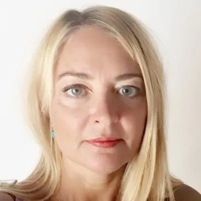 Gillian Longworth McGuire profile