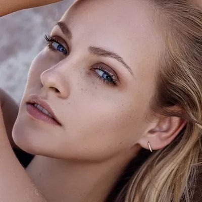 GINTA LAPINA KNIGHT profile