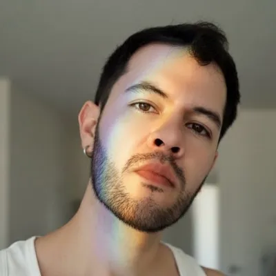 Giovanni Varas profile