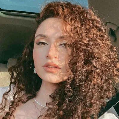 Gizem Üzel profile