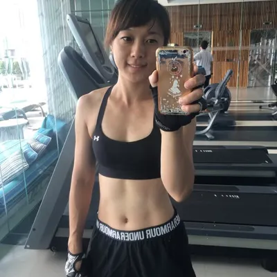 Sarah Liu🌹一起動吃動吃 profile