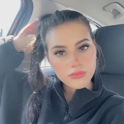 Stefania profile