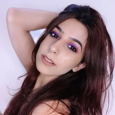 Zeenia Ghyara | Makeup Artist profile