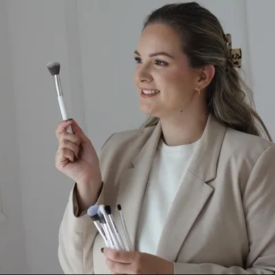 Glorija | makeup & brows | homestudio profile