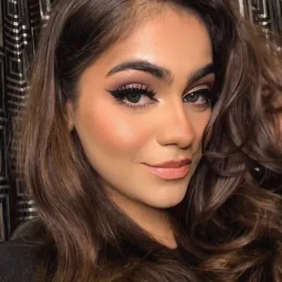 R |MAKEUP EDUCATOR🙋🏻♀️ profile